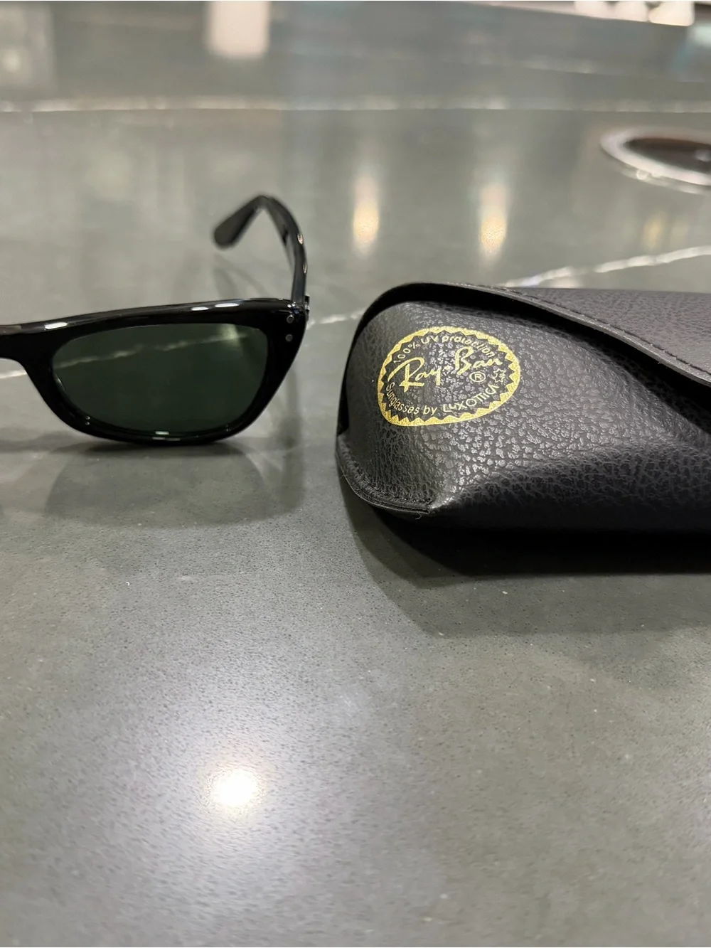 Ray-Ban Women's Black Lady Sunglasses - Sleek Gloss Frame